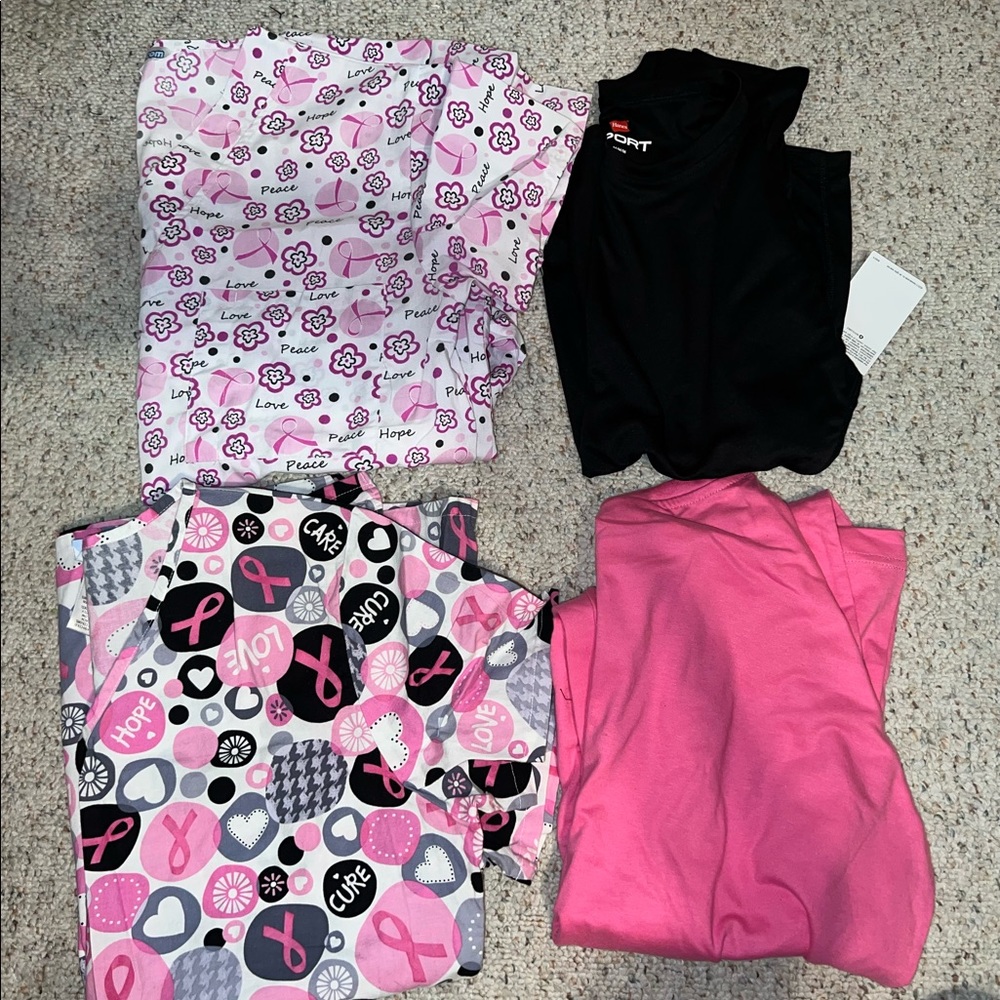 WOMENS scrub top set with 2 matching undershirts!!! Size medium!!!